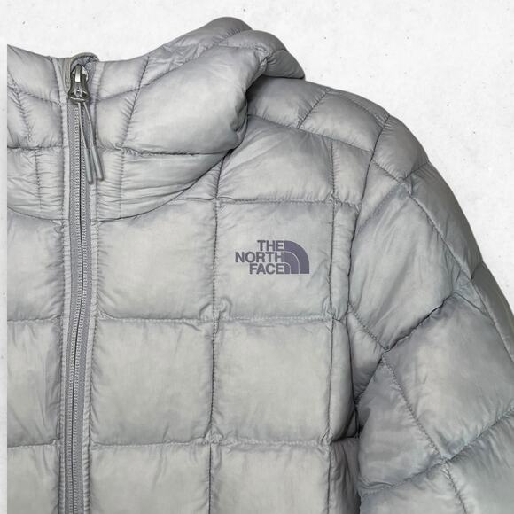 The North Face‎ Women's Medium ThermoBall Super Hoodie In Minimal Lavender Grey - Picture 3 of 7